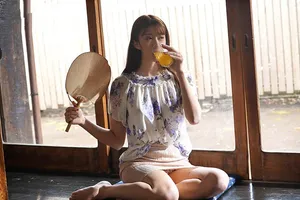 Mùa hè buồn chán ở quê nện bà xã nhà cạnh bên thiếu thốn vì lấy ông chồng già