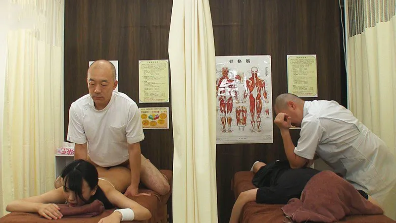 Dẫn người yêu đi mát-xa rồi bị xxx cạnh bên mà không hề hay biết