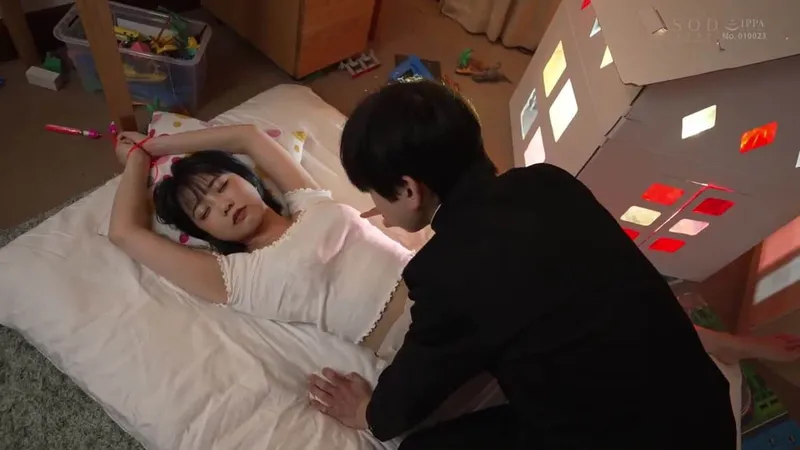Trả thù anh trai thường xuyên bắt nạt bằng cách xoạc con ghệ anh ấy